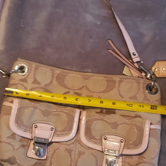 Coach purse - Picture 4 of 5